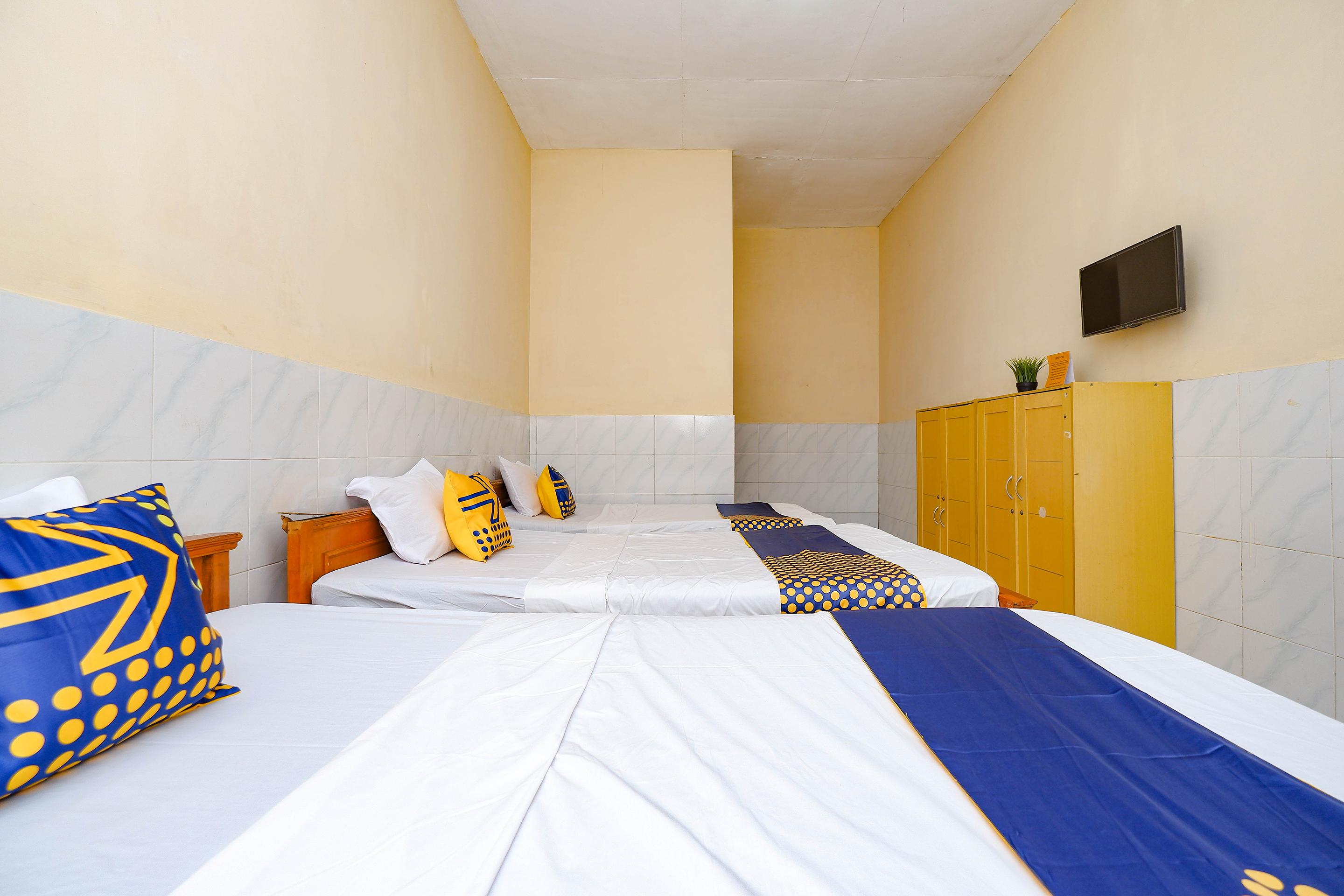 สปอต ออน 2011 โฮเต็ล มาการ์ ซารี Hotel Surakarta  ภายนอก รูปภาพ